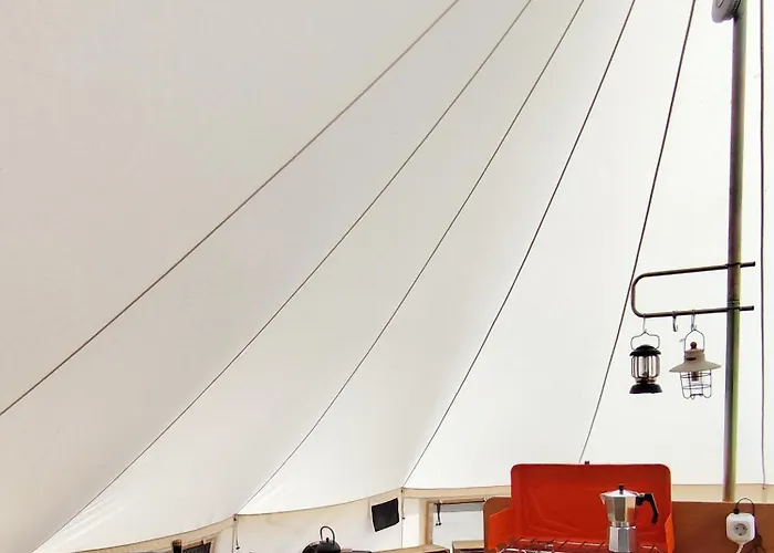 Luxury tent Voedselbos Koperwiek